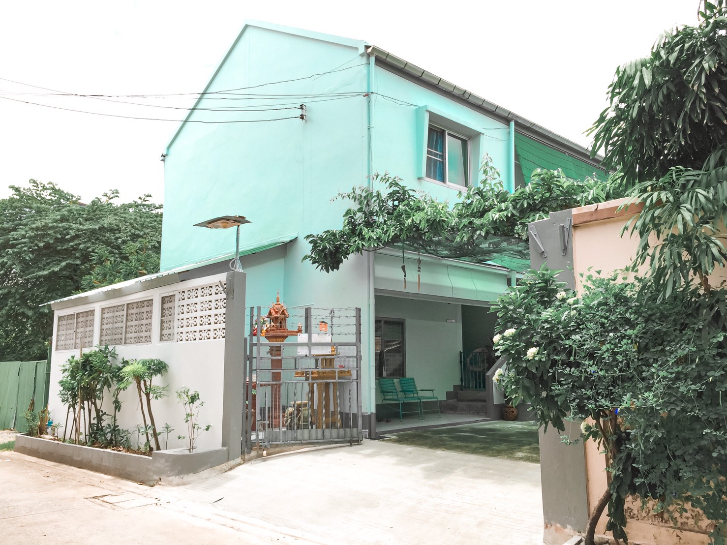 �ҹѡŧ�ع, ��º�ҹ �Ԩ�����з��Թ