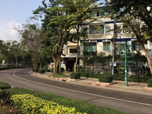 �ӹѡ�ҹ������ �Ҥ�������鹷�� 3,000 �����͹ ����ҡ���¢�Ҵ ������������