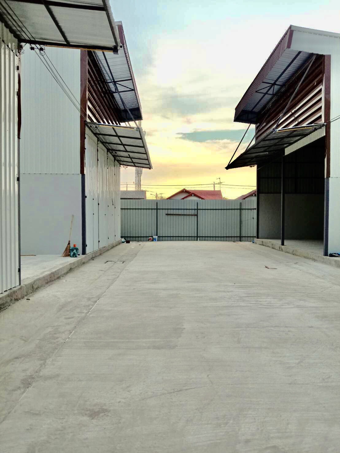ให้เช่าโกดังสายไหม31 ใกล้สนามบินดอนเมือง พื้นที่ 30,60 ตารางเมตร สามารถ เข้า-ออก ได้หลายทาง วัชรพล รามอินทรา สุขาภิบาล หทัยราษฎร์ ใกล้จุดขึ้น-ลงทางด่วน ให้เช่าโกดังสายไหม31 ใกล้สนามบินดอนเมือง พื้นที่ 30,60 ตารางเมตร สามารถ เข้า-ออก ได้หลายทาง วัชรพล รามอินทรา สุขาภิบาล หทัยราษฎร์ ใกล้จุดขึ้น-ลงทางด่วน