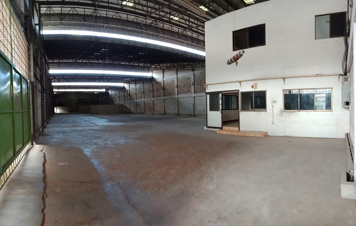 ⡴ѧ ��ѧ�Թ��� ������ 1,600 ���. + �Ϳ���㹵�� ���ʹö��ҧ�ҡ - ��ط��Ҥ� �.���Թ