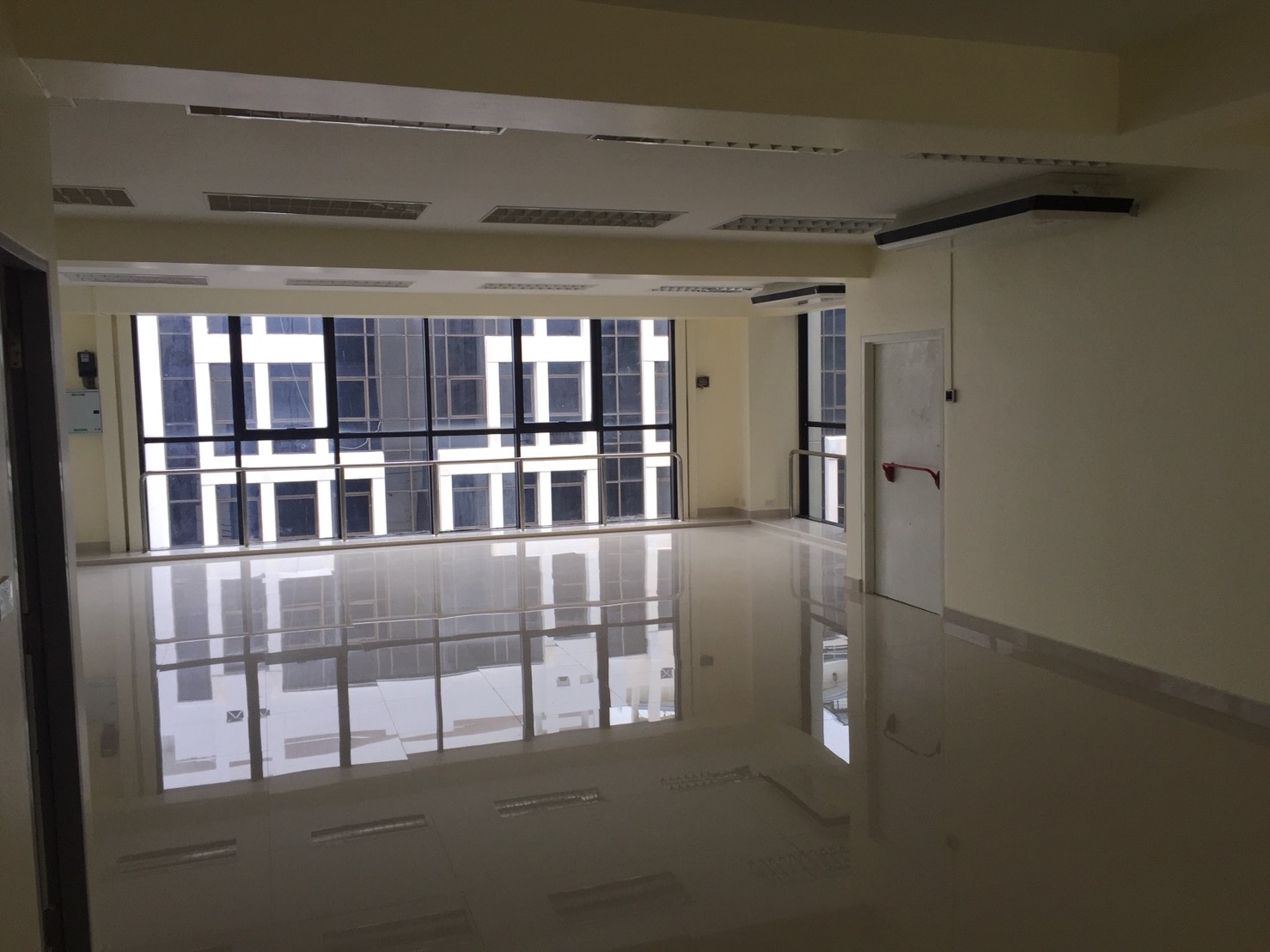 �����ҵ֡�ӹѡ�ҹ 6��� �ç������ط�ҹ� �Ҵ�����101 ���ö俿���Ҵ�����-���ç ����з��ӹѡ�ҹ, ��.�Ǵ�Ԫ�