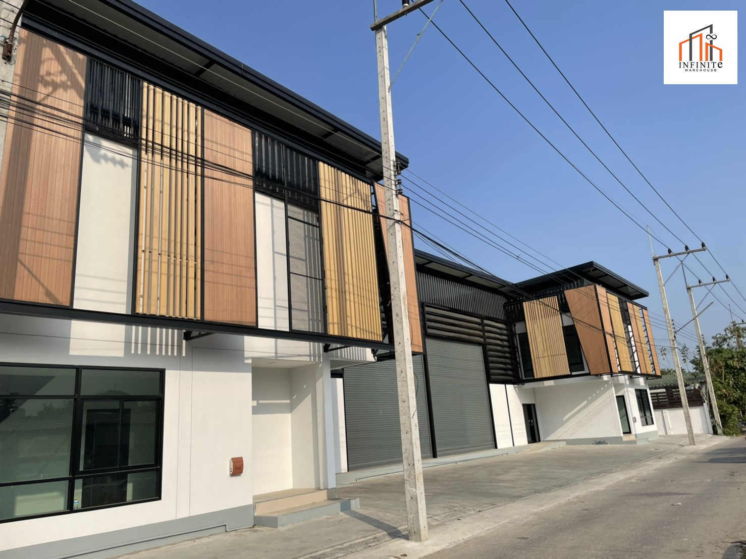 ����������Ҥ�ѧ�Թ��� Infinite Warehouse