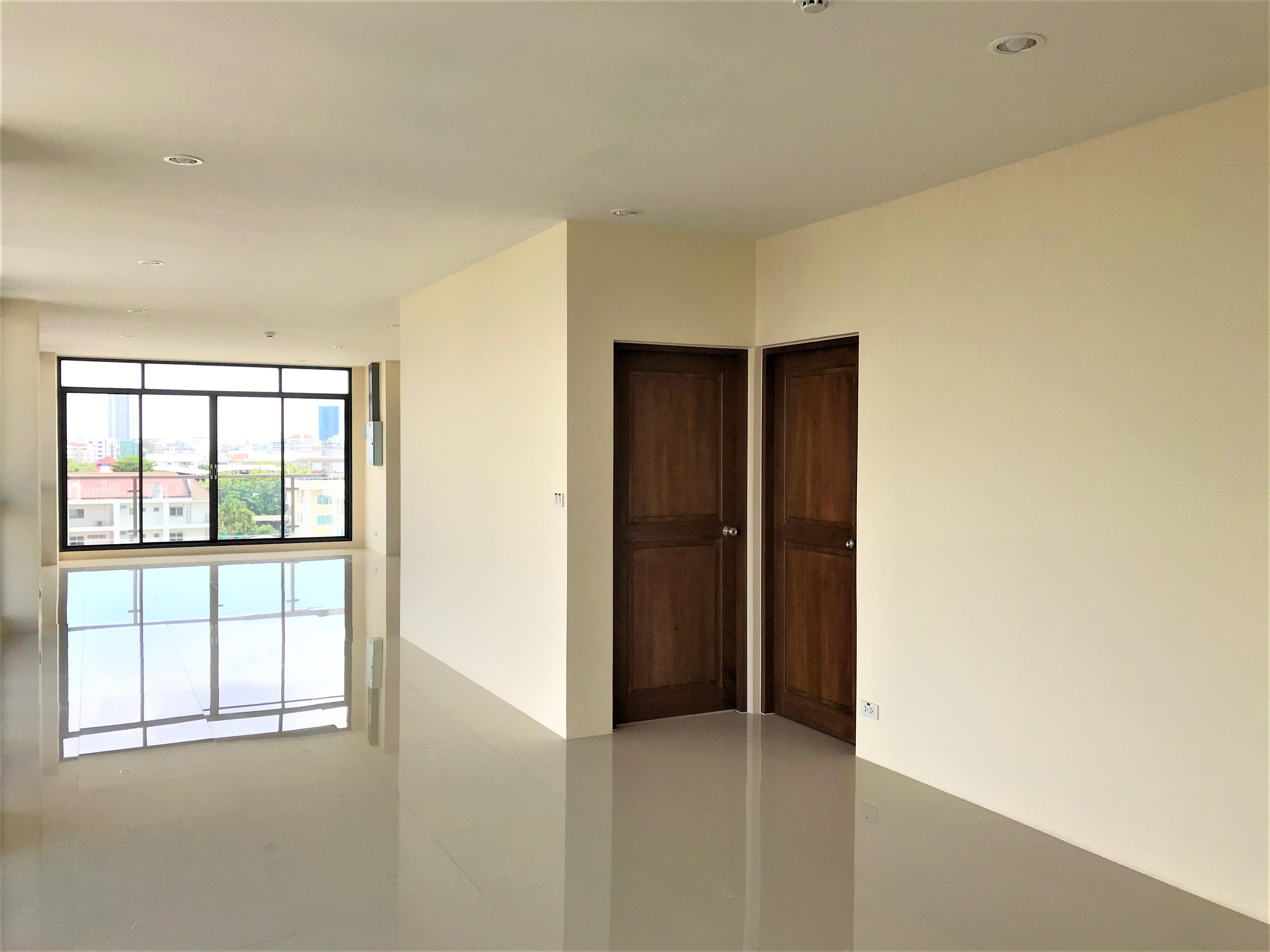 ��������Ϳ������ �ҷ� ����ҷ� 3 ��� BRT �ҧ��ǹ����Ѫ