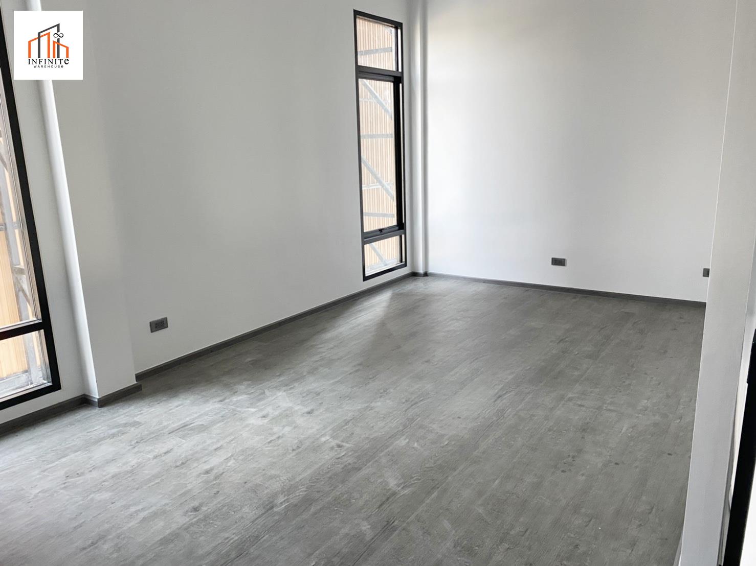 ⡴ѧ�����ҷ��Ŵյ�����§��Infinite Warehouse