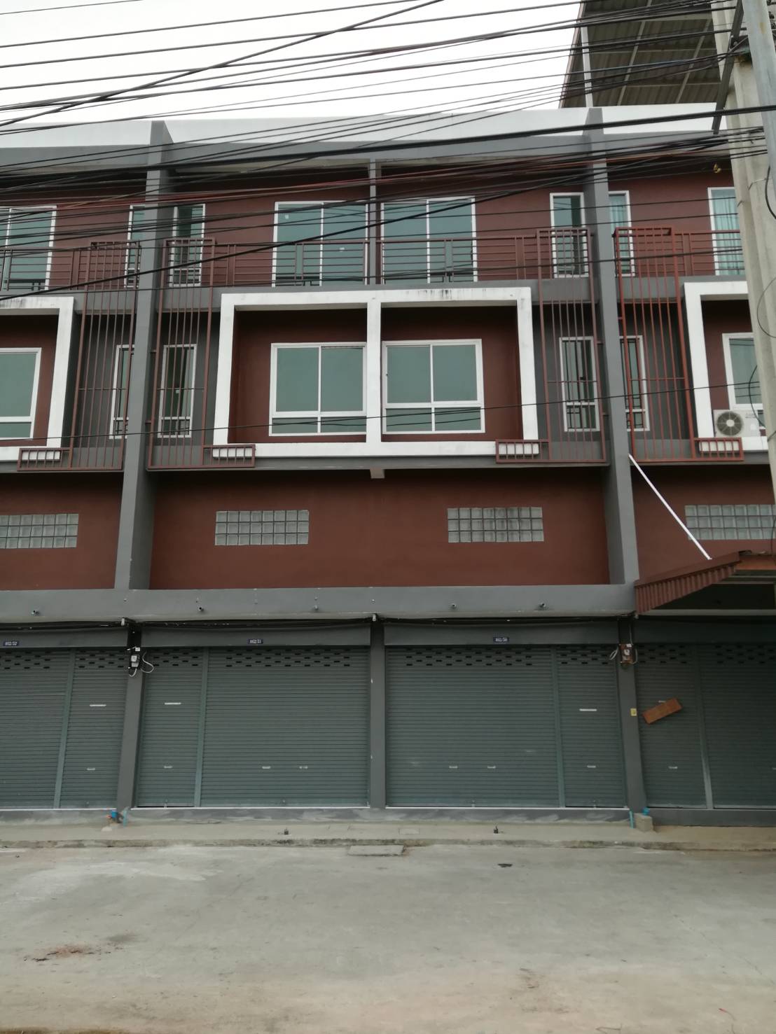 �������Ҥ�þҳԪ������ط�਴���