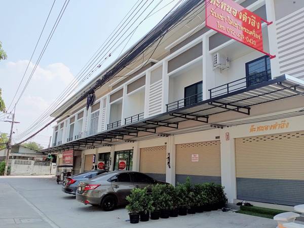 ราคาพิเศษต่ำกว่าตลาด ขายอาคารพาณิชย์ โครงการพริวิเลจไพรม์ อมตะนคร เฟส2 ยูนิตสุดท้าย ราคาทาวน์โฮม ราคาพิเศษต่ำกว่าตลาด ขายอาคารพาณิชย์ โครงการพริวิเลจไพรม์ อมตะนคร เฟส2 ยูนิตสุดท้าย ราคาทาวน์โฮม