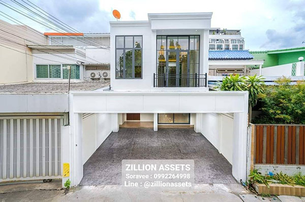 ��� ��ǹ������ 4 ��ͧ�͹ �͡��� For SALE 4 Bedroom Town House at Ekamai