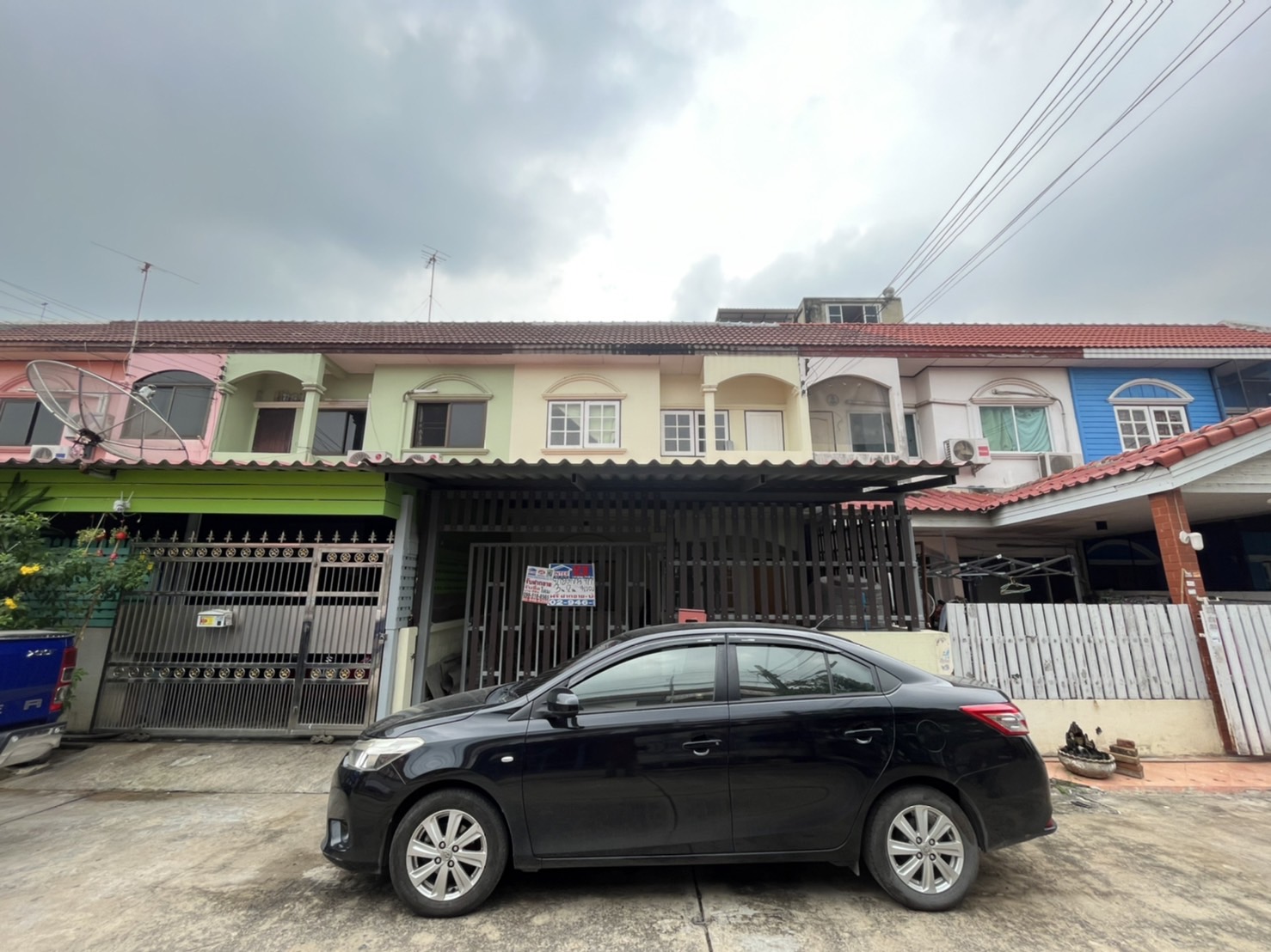 ขายด่วนบ้านทาวน์เฮาส์ บางบัวทอง จังหวัดนนทบุรี 21วา 1.69ล T0940457914 ขายด่วนบ้านทาวน์เฮาส์ บางบัวทอง จังหวัดนนทบุรี 21วา 1.69ล T0940457914