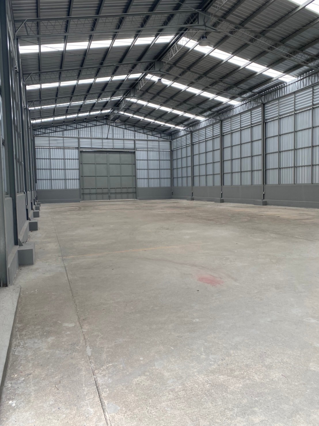 ������⡴ѧ ���ͷ�� 1 ��� ��鹷������� 1,600 ���. ���ҧ���� ���������ѧ�Ե ���ʹö 25-30 �ѹ �Ҥ� 120,000/�.