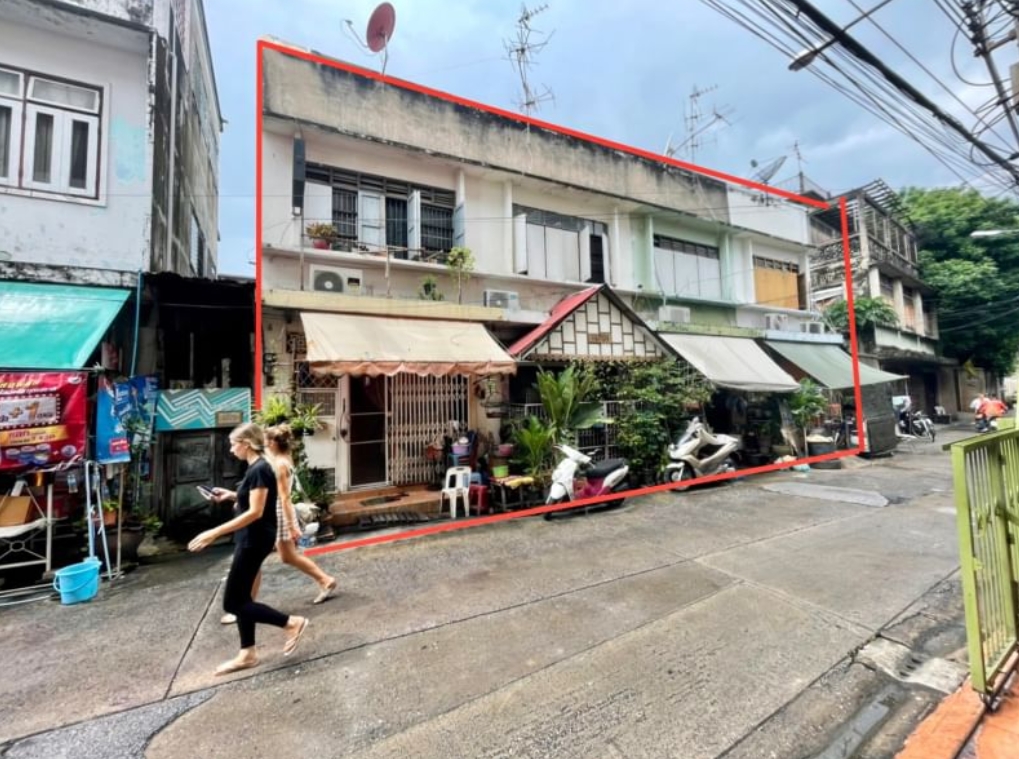 ขายด่วน ขายถูก ตึกแถว 2 ชั้น 4 คูหา ย่านเศรษฐกิจใจกลางเมือง ขายด่วน ขายถูก ตึกแถว 2 ชั้น 4 คูหา ย่านเศรษฐกิจใจกลางเมือง