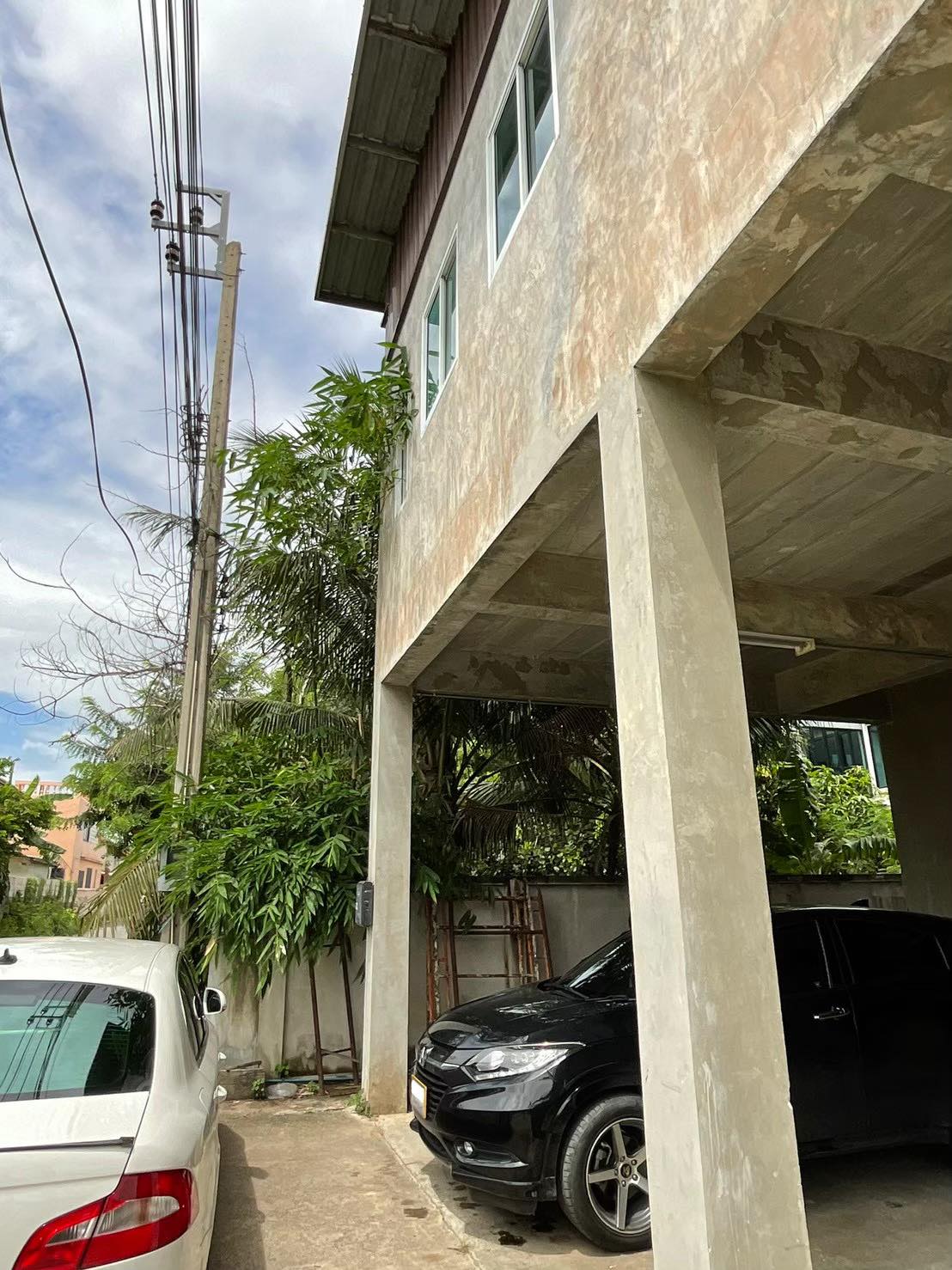 ����ç�ҹ���������ͧ�ѡ� �ҧ����-�ù��� ��� 10900000 �ҷ �Դ��ͤس���