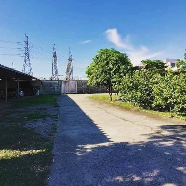 ขายโรงงาน อำเภอกระทุ่มแบน จังหวัดสมุทรสาคร พื้นที่ใช้สอยกว่า 4,400 ตรม บ้านขนาดใหญ่ 2 ชั้น คุ้มแสนคุ้ม โทร 0619419639 ขายโรงงาน อำเภอกระทุ่มแบน จังหวัดสมุทรสาคร พื้นที่ใช้สอยกว่า 4,400 ตรม บ้านขนาดใหญ่ 2 ชั้น คุ้มแสนคุ้ม โทร 0619419639