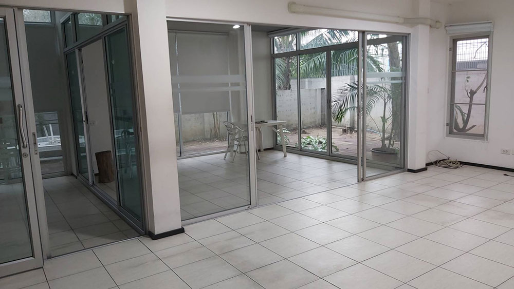 ������ ����Ϳ��� �Դʶҹ�ö俿�� �ç������ҧ Big C ��ҹ��ҧ �.��ا�� ��ҧ���ͧ �������