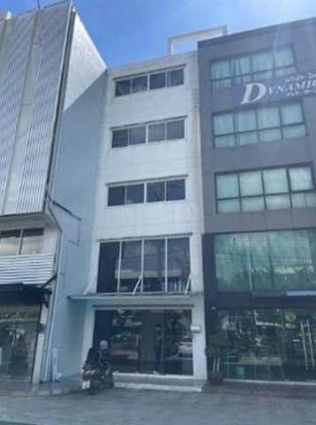 �������Ҥ�� 5 ��� �Դ��� �Ѫ�����ɡ ��Ҵ300 ��.�. ��� MRT �Ѫ�����ɡ 