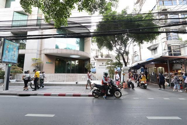 PLE167 ให้เช่าพื้นที่อาคาร ชั้น2 ติดถนนวิทยุ ติดตึกออลซีซั่นส์เพลส ขนาด 222 ตรม ชั้น2 ทำร้านอาหาร พื้นที่สำนักงาน PLE167 ให้เช่าพื้นที่อาคาร ชั้น2 ติดถนนวิทยุ ติดตึกออลซีซั่นส์เพลส ขนาด 222 ตรม ชั้น2 ทำร้านอาหาร พื้นที่สำนักงาน