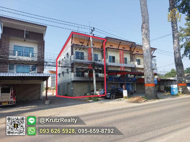 ขายอาคารพาณิชย์ 2 คูหา ทำเลธุรกิจ ย่านชุมชน 3 ชั้น 2 ห้องนอน 3 ห้องน้ำ ต.หนองผึ้ง อ.สารภี จ.เชียงใหม่ ขายอาคารพาณิชย์ 2 คูหา ทำเลธุรกิจ ย่านชุมชน 3 ชั้น 2 ห้องนอน 3 ห้องน้ำ ต.หนองผึ้ง อ.สารภี จ.เชียงใหม่