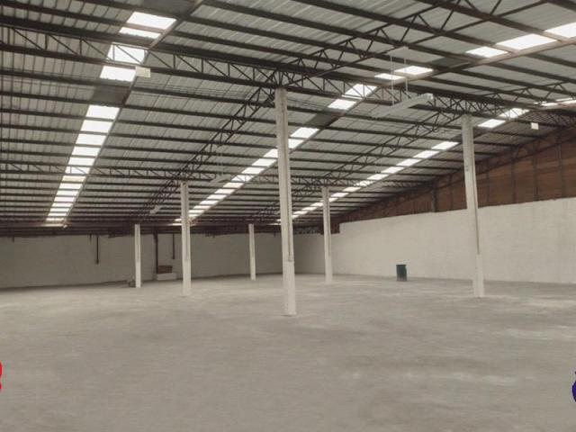 ให้เช่าโกดังเก็บสินค้า บางนาตราด กม.42 บางวัว-บางปะกง พื้นที่รวม 2,100 ตารางเมตร ไฟ 3เฟส หม้อแปลง 500 KVA *2 มีประตูปิด-เปิดส่วนตัว ให้เช่าโกดังเก็บสินค้า บางนาตราด กม.42 บางวัว-บางปะกง พื้นที่รวม 2,100 ตารางเมตร ไฟ 3เฟส หม้อแปลง 500 KVA *2 มีประตูปิด-เปิดส่วนตัว