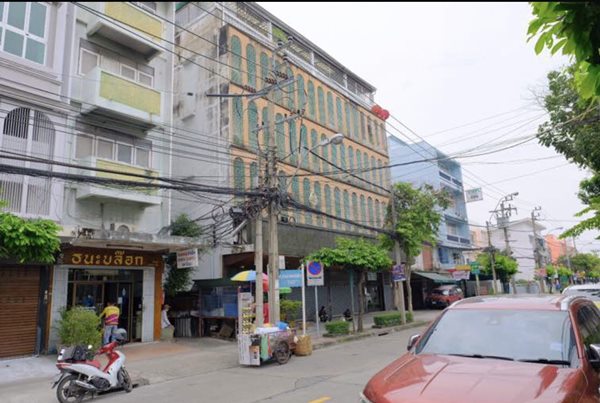 ขายอาคารพาณิชย์ 4ชั้น +1 ชั้นลอย +1 ชั้นดาดฟ้า ใกล้ Icon Siam / ICS เจ้าของขายเอง โทร 092-546-2921 ขายอาคารพาณิชย์ 4ชั้น +1 ชั้นลอย +1 ชั้นดาดฟ้า ใกล้ Icon Siam / ICS เจ้าของขายเอง โทร 092-546-2921