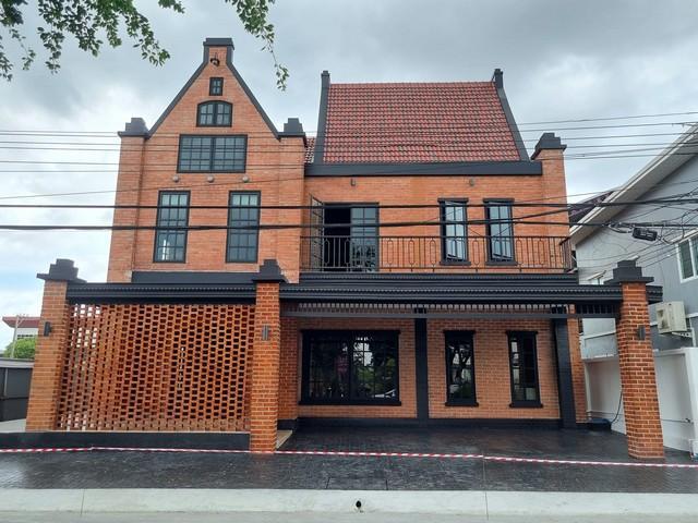 ขายตึก 2 ชั้น ซอยรามคำแหง 118 แบ่งเป็น 2 ห้อง 1 ห้องโถง 3 ห้องน้ำ พื้นที่ใช้สอย : 360 ตรม.เนื้อที่ : 65 ตร.ว.3 ที่จอดรถ ติดโรงเรียนนานาชาติ ขายตึก 2 ชั้น ซอยรามคำแหง 118 แบ่งเป็น 2 ห้อง 1 ห้องโถง 3 ห้องน้ำ พื้นที่ใช้สอย : 360 ตรม.เนื้อที่ : 65 ตร.ว.3 ที่จอดรถ ติดโรงเรียนนานาชาติ