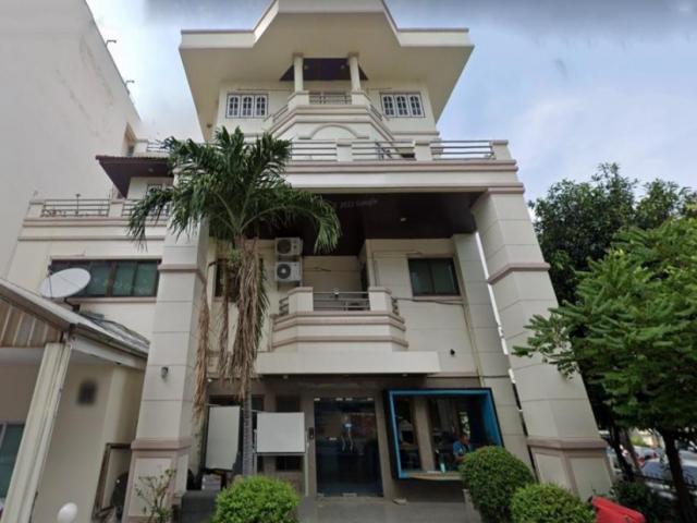 �������Ҥ���ӹѡ�ҹ 4 ��� ੾�Ъ��1-2 ��������� 㹷���Թ��ǹ� ��鹷�� 400 ��� ����з��Ϳ��� ʵٴ���