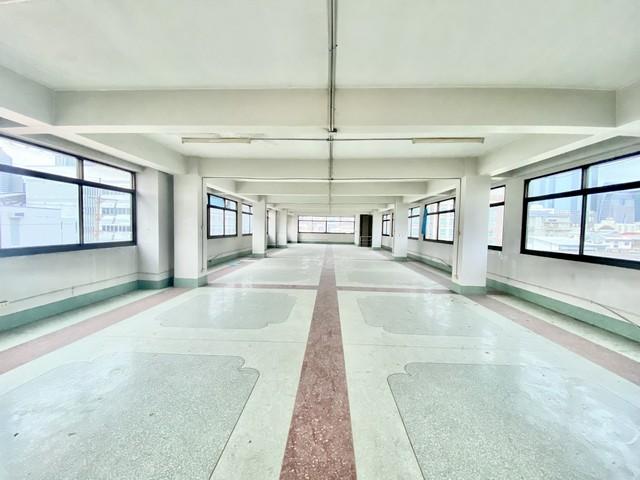 �����Ҿ�鹷���ӹѡ�ҹ���㹵֡ 5 ��� ��ҧ��� 3 ��� 4 ��鹷������ 270 ���. ����ҷ�11 �繵������� 3 ��� BTS �������� 500 ����