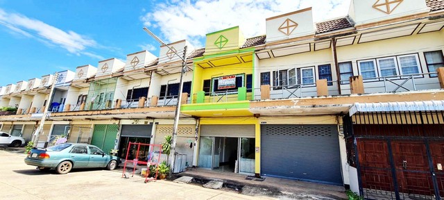 หมู่บ้านแม็กซ์แลนด์ ถ.2109 ใกล้แยกเขื่อนอุบลรัตน์ อ.น้ำพอง จ.ขอนแก่น หมู่บ้านแม็กซ์แลนด์ ถ.2109 ใกล้แยกเขื่อนอุบลรัตน์ อ.น้ำพอง จ.ขอนแก่น