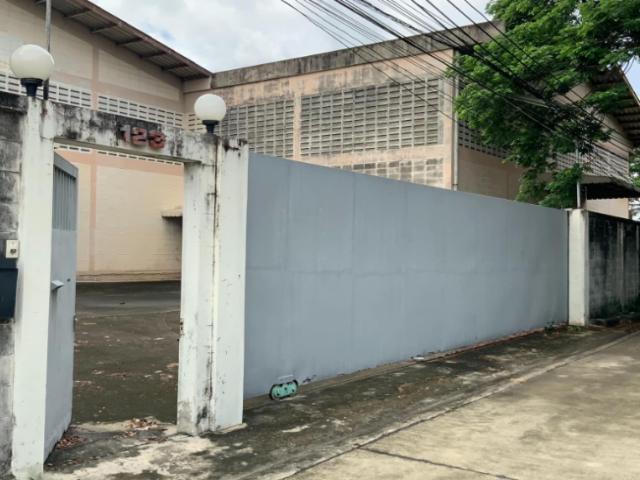 ให้เช่าโกดัง โรงงาน รามคำแหงซอย 16 บางกะปิ เนื้อที่ 1 ไร่กว่า 1,600 ตรม มีออฟฟิศ ให้เช่าโกดัง โรงงาน รามคำแหงซอย 16 บางกะปิ เนื้อที่ 1 ไร่กว่า 1,600 ตรม มีออฟฟิศ