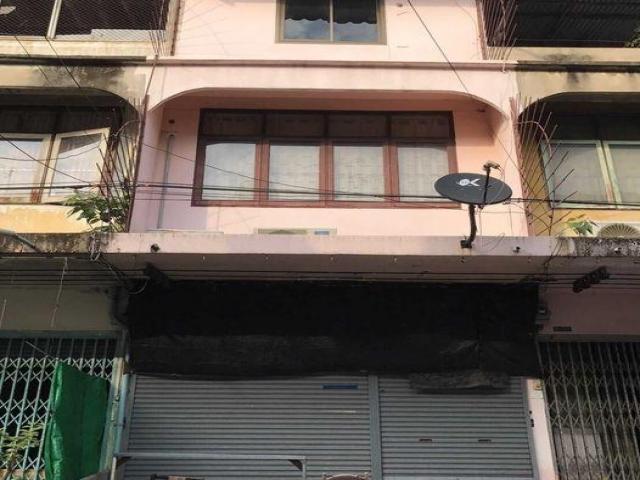 ให้เช่าอาคาร 3 ชั้น สุขุมวิท 54 ใกล้BTSอ่อนนุช ออกถนนพระราม 4 ได้ ให้เช่าอาคาร 3 ชั้น สุขุมวิท 54 ใกล้BTSอ่อนนุช ออกถนนพระราม 4 ได้