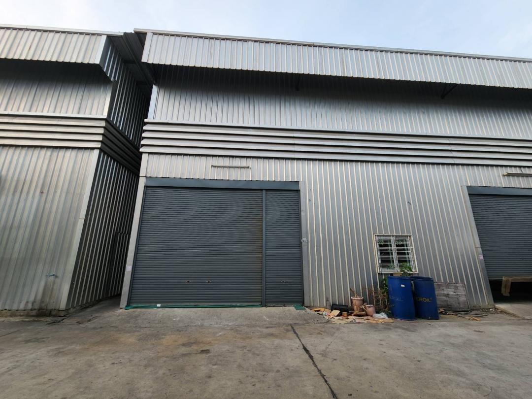 ������⡴ѧ 100-300 ��� ��ҹ�ҧ�� ���෾��ѡ�� ��.11 �ҧ��� �к�俿�� 3 �� ����Ѻ���˹ѡ�� 1 �ѹ��͵��ҧ���� ��طû�ҡ��