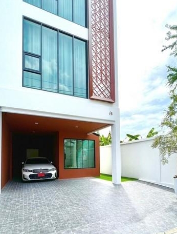  �������Ϳ��� 3.5 ��� ����Ҵ�����71 �Ҥ����� 37 ���ҧ���� ���觾�������� 