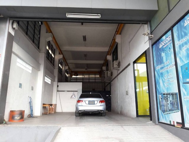 OFfice ������2 �˭袹Ҵ 575 ��.�� 0 NGAN 0 RAI 10BEDROOM10Bathroom 190000 �ҷ one price ��������ҹ