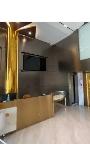 �������Ҥ�þҳԪ�� 5 ��� 2 ���ҵշ������� 1000 ���. ���Կ�� ���觾������ҹ �������Ѫ�� ��� MRT ���¢�ҧ 