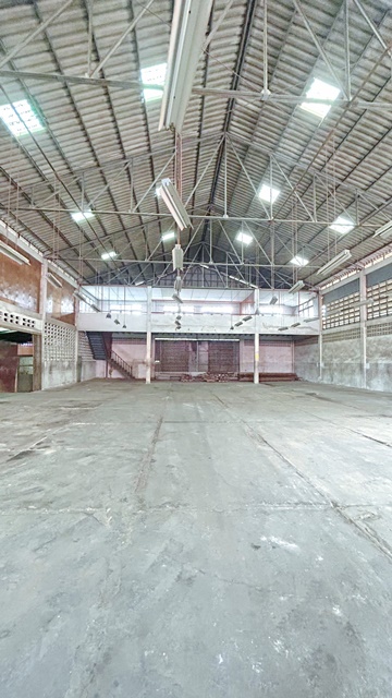 ������⡴ѧ �ç�ҹ �Ϳ��� 818 ���. �оҹ���Ծ� ��Ш�����Ҹ�����  ö 6 �������� �١����ش 80�ҷ��͵��. �آ���ʴ�� 46-54 