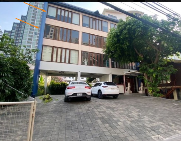  �����Ҿ�鹷���ӹѡ�ҹ �آ���Է 3 ����� 100 ��.�. ���BTS�ҹ� 