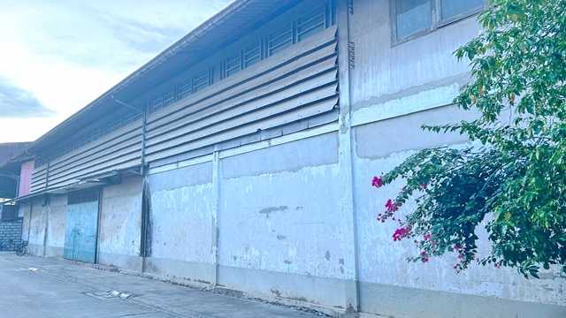  �آ���ʴ�� 46-54 ��Ш�����Ҹ�����  ö 6 �������� �١����ش 80�ҷ��͵��. ������⡴ѧ �ç�ҹ ��Сͺ��áԨ ������Ϳ��� 815 ���. �оҹ���Ծ�