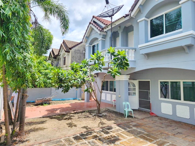 �������Ϳ��� ��ҹὴ2��ѧ BTS �س��Զ� 0.5��. �Դ�ѹ �ʹö 6 �ѹ 77 ���ҧ�� 300 ���. �آ���Է101 6�͹  4���