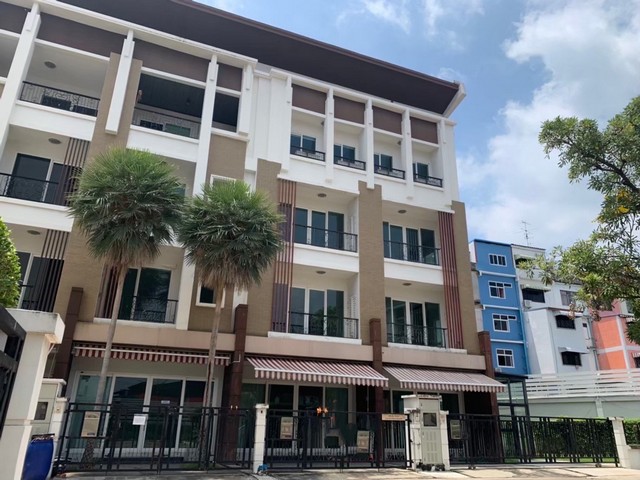 �Ҥ�� Biztown ������3 93 Square Wah 1BR ��� ��ꡫ��آ���ʴ�� ������� �������ҹ �ç��ó�Դ���������3