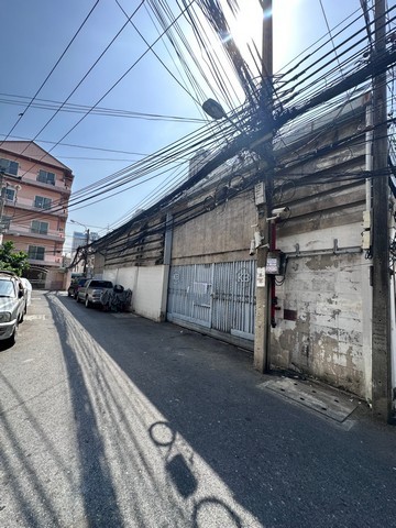 ������⡴ѧ�ٹ���Ш���Թ���+-��ѧ�Թ���  㨡�ҧ���ͧ ��ҹ���� �ҧ�ѡ ��鹷������� 600 ��.�.