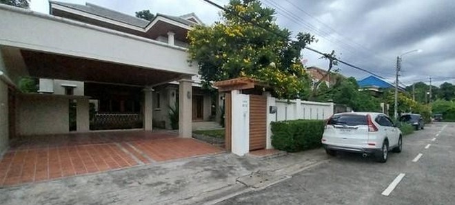  �����Һ�ҹ����� 2 ���  ����Թ��� 61 ����繷�������Թ��� ���ͷ� 104 ��� �� 4 �͹ 3 ���