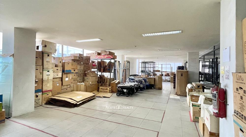 ให้เช่าออฟฟิศสำนักงานทั้งชั้น พร้อมที่จอดรถ ติดถนนใหญ่ ใกล้ MRT รัชดาภิเษก ให้เช่าออฟฟิศสำนักงานทั้งชั้น พร้อมที่จอดรถ ติดถนนใหญ่ ใกล้ MRT รัชดาภิเษก