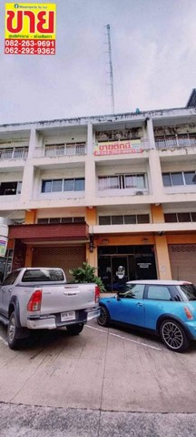 ขายอาคารพาณิชย์ 3 ชั้น / พุทธมฑลสาย5 พท. 21.9 ตร.ว. ทำเลทอง ขายอาคารพาณิชย์ 3 ชั้น / พุทธมฑลสาย5 พท. 21.9 ตร.ว. ทำเลทอง