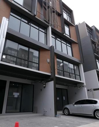 ให้เช่าโฮมออฟฟิศ 5 ชั้น The Pride สุขุมวิท 77 อ่อนนุช 30 ให้เช่าโฮมออฟฟิศ 5 ชั้น The Pride สุขุมวิท 77 อ่อนนุช 30