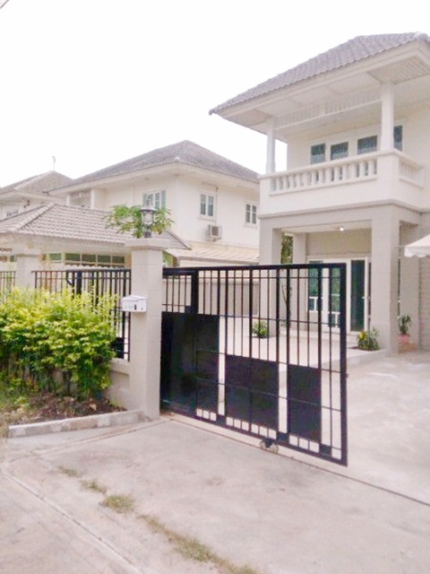 ��ѧ��� �١����ش�3�š  66���. ����� �ŵ���ù��� �����Һ�ҹ������˭��ҡ 3�͹ 2��� 4�ʹö �ҧ��Ƿͧ 