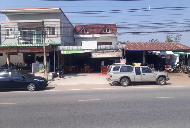 ����Ҥ�þҳԪ��   ����;�Ѥ����Ծ����  �����ä�� (PKK04-05843)