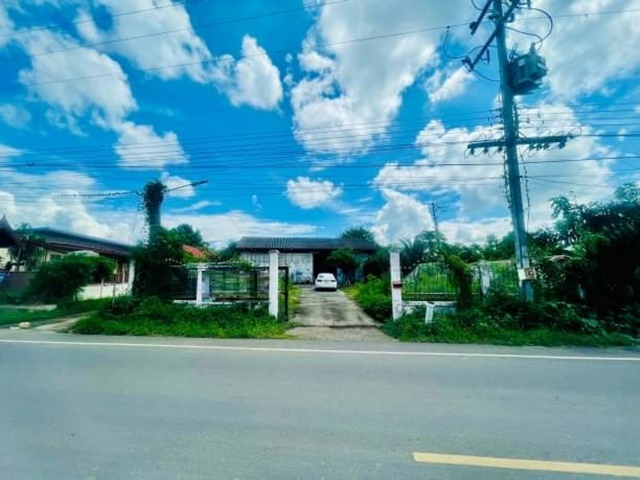 ขายโกดัง การคมนาคมสะดวก อยู่ในโซนตัวเมืองบุรีรัมย์ 2 งาน 50 ตรว.2น้ำ 1ครัว จอดรถได้หลายคัน ขายโกดัง การคมนาคมสะดวก อยู่ในโซนตัวเมืองบุรีรัมย์ 2 งาน 50 ตรว.2น้ำ 1ครัว จอดรถได้หลายคัน