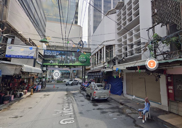 ��Ҵ�Ѳ�쾧�� 102��� 2��� ��� MRT����ᴧ ��������ͧ����1��� ��鹷����� ���ҧ  333 ���. 