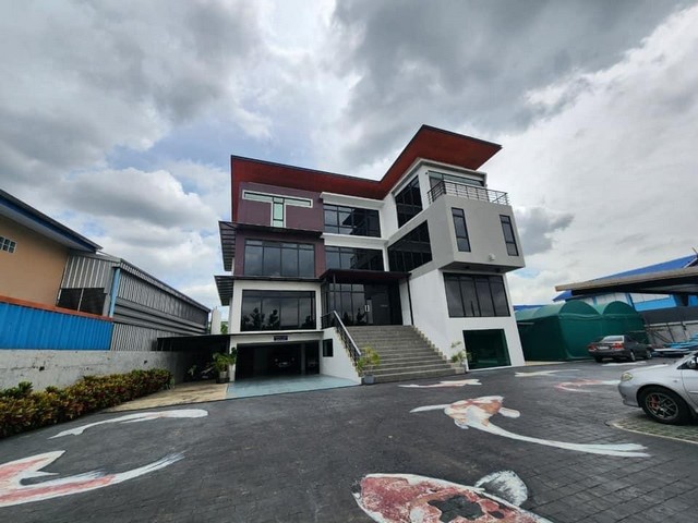  ����Ҥ���ӹѡ�ҹ 4 ��� ��Ҵ 296 ���. ��ҹ�آ��Ժ�� 5 ������ �ըʹö���� 20 �ѹ ������Կ�������