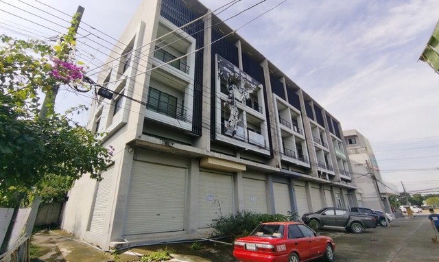 ����Ҥ�þҳԪ��    �����ҹ������ 2   ��طû�ҡ�� (PKK04-04140)