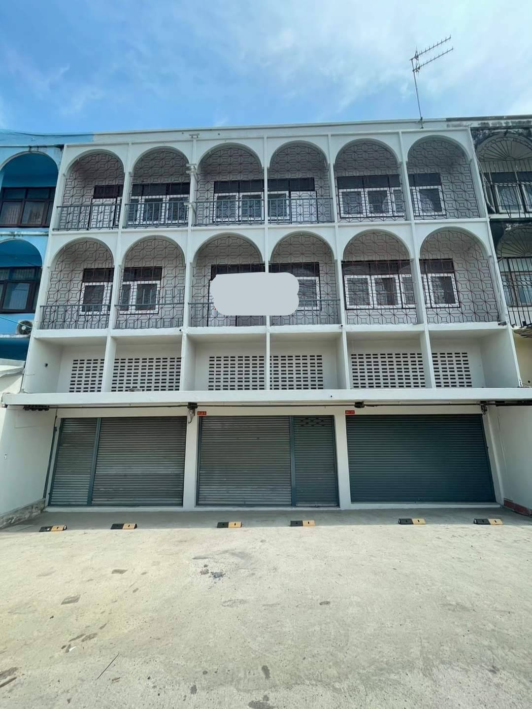 รหัสทรัพย์ R2867 ให้เช่า อาคารพาณิชย์ 3 คูหา ติดถนนเทพารักษ์ ใกล้บิ๊กซีบางพลี รหัสทรัพย์ R2867 ให้เช่า อาคารพาณิชย์ 3 คูหา ติดถนนเทพารักษ์ ใกล้บิ๊กซีบางพลี