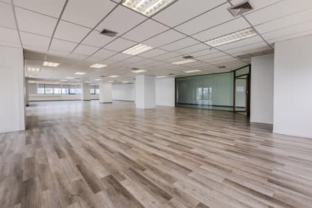 ��¾�鹷���ӹѡ�ҹ 375 ���. �Ҥ�êӹҭ�筪ҵ� ������ 9 ��� 10 ��� MRT ������ 9